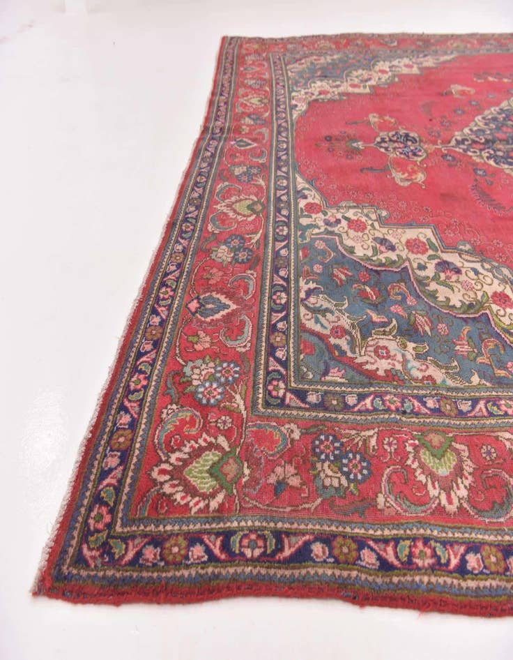 Detail image of  9' 4 x 12' 4 Tabriz Wool Rug