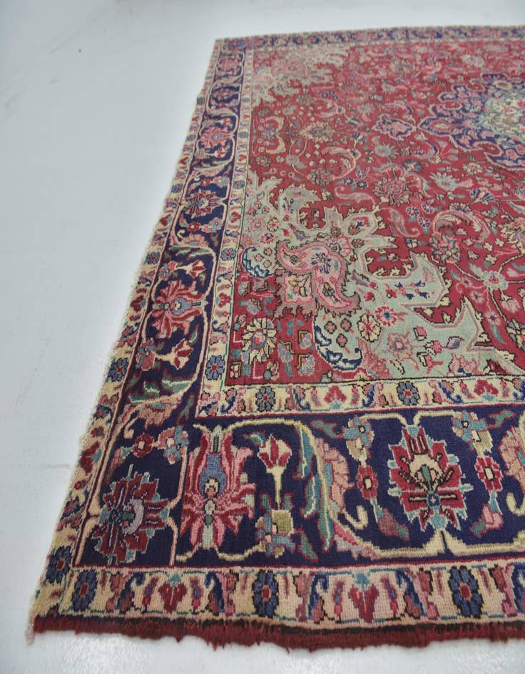 Detail image of  9' 8 x 13' 2  Hand Knotted Tabriz Persian Wool Rug