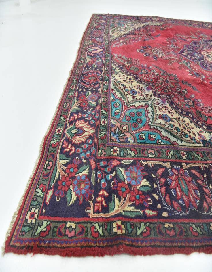 Detail image of  9' 7 x 12' 6  Hand Knotted Tabriz Persian Wool Rug