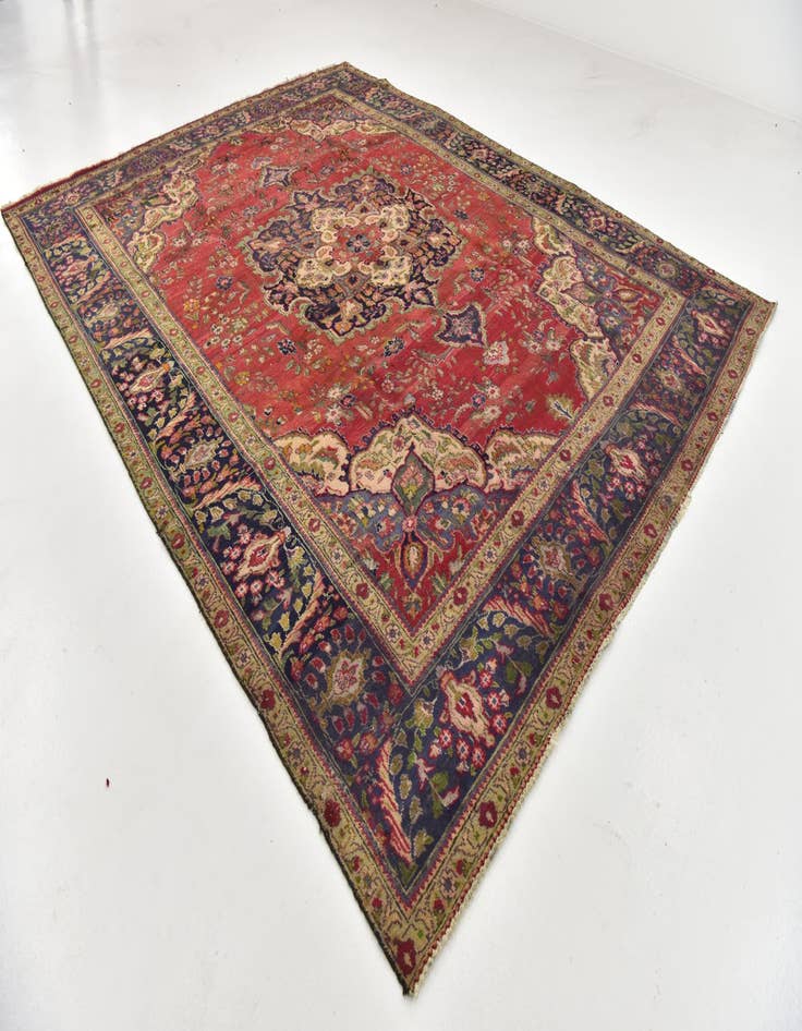 Detail image of  9' 6 x 12' 7  Hand Knotted Tabriz Persian Wool Rug