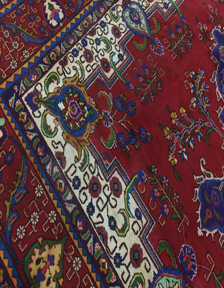 Detail image of  9' 6 x 12' 10  Hand Knotted Tabriz Persian Wool Rug