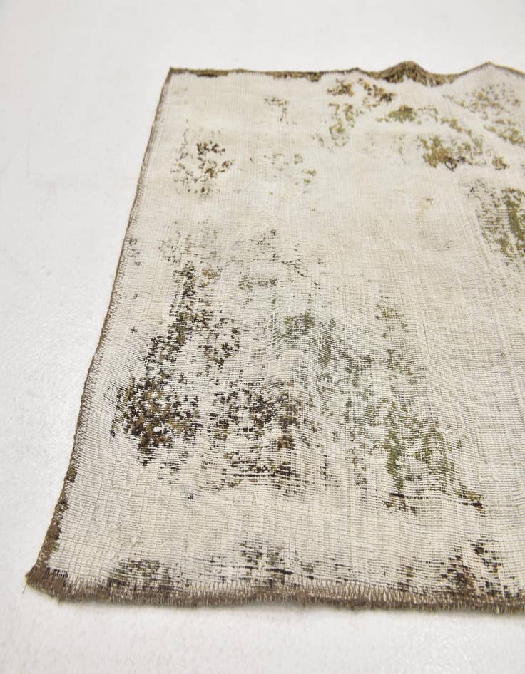 Detail image of  2' 6 x 4' 8  Hand Knotted Ultra Vintage Persian Wool Rug