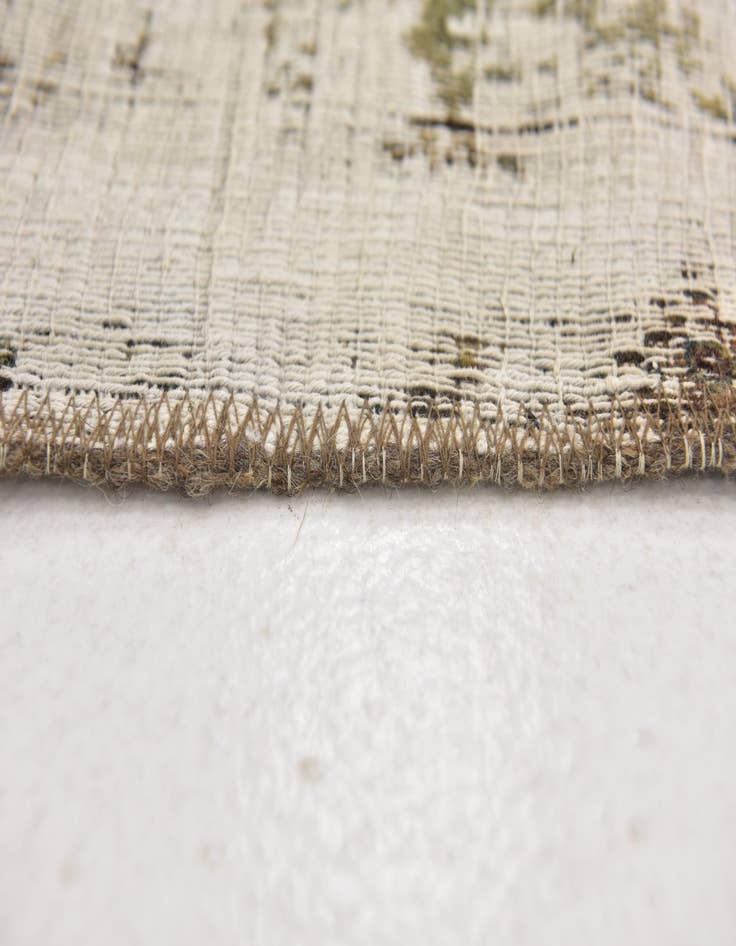 Detail image of  2' 6 x 4' 8  Hand Knotted Ultra Vintage Persian Wool Rug