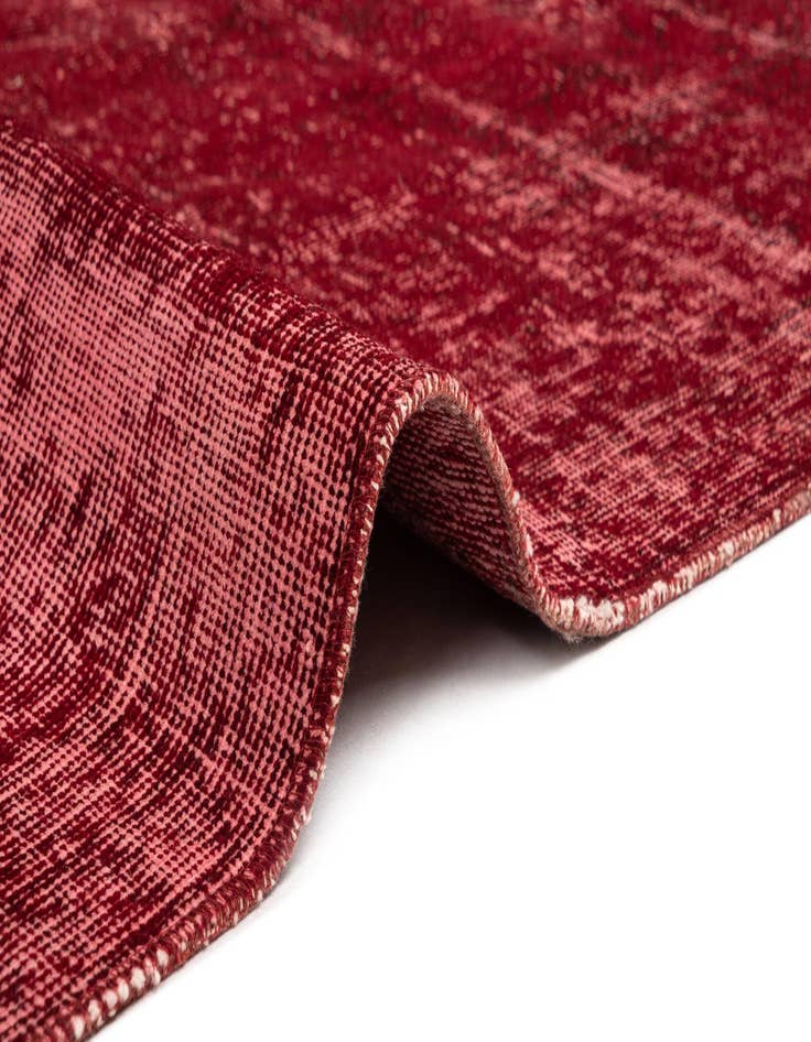 Detail image of  6' 8 x 9' 8 Vintage Royal Rug