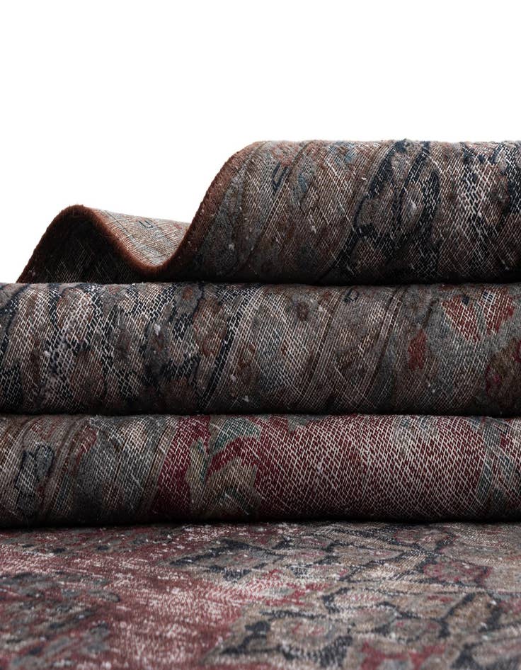 Detail image of  9' 8 x 12' 7 Vintage Royal Wool Rug