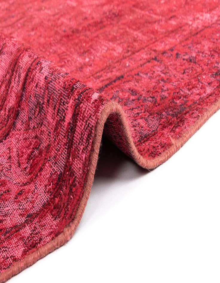 Detail image of  6' 8 x 10' 2 Vintage Royal Wool Rug