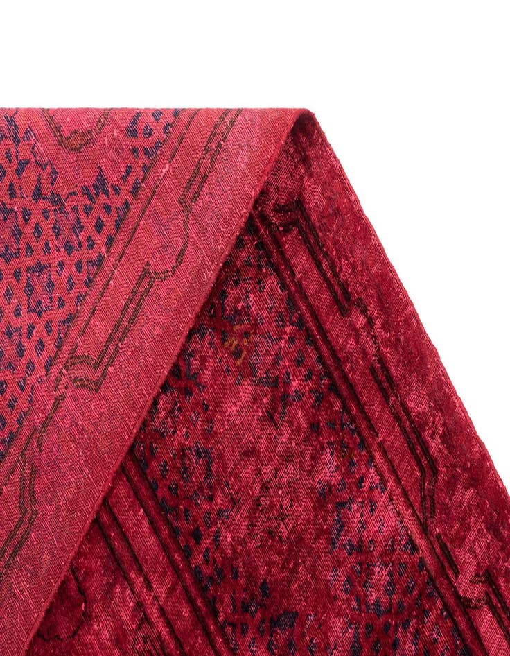 Detail image of  9' 11 x 13' 7 Vintage Royal Wool Rug