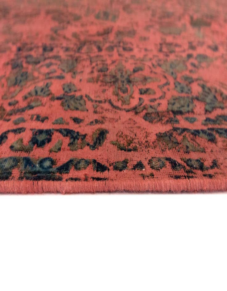 Detail image of  9' 2 x 12' 10 Vintage Royal Wool Rug