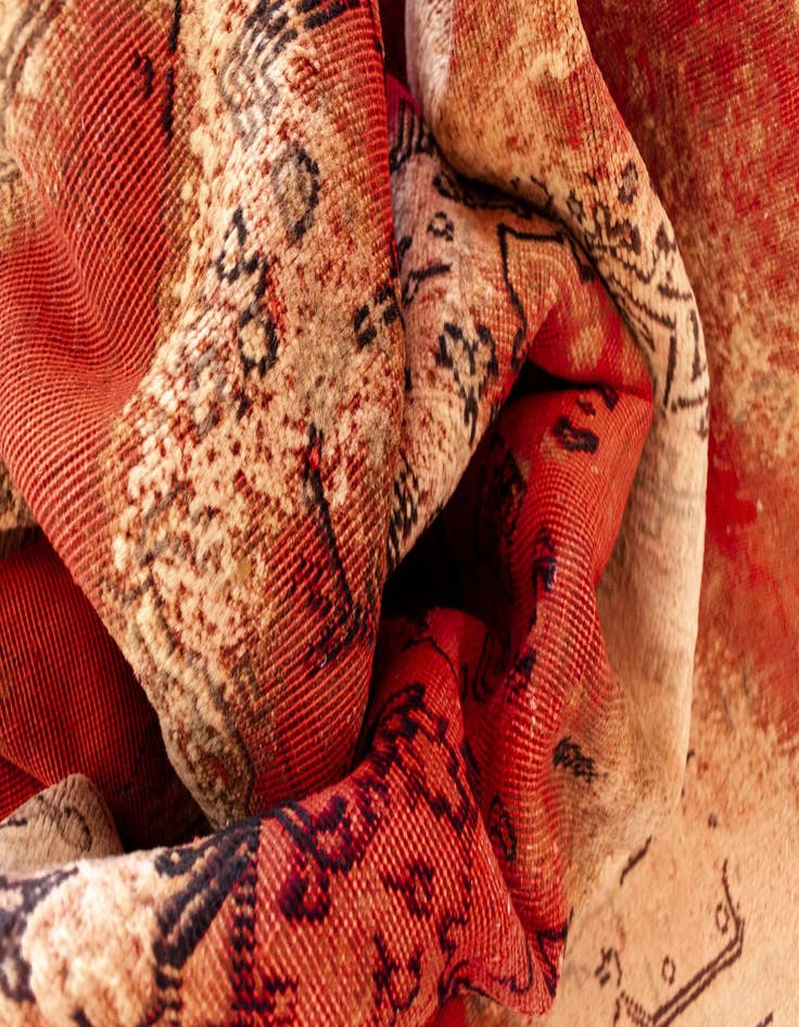 Detail image of  6' 4 x 9' 8 Vintage Royal Wool Rug