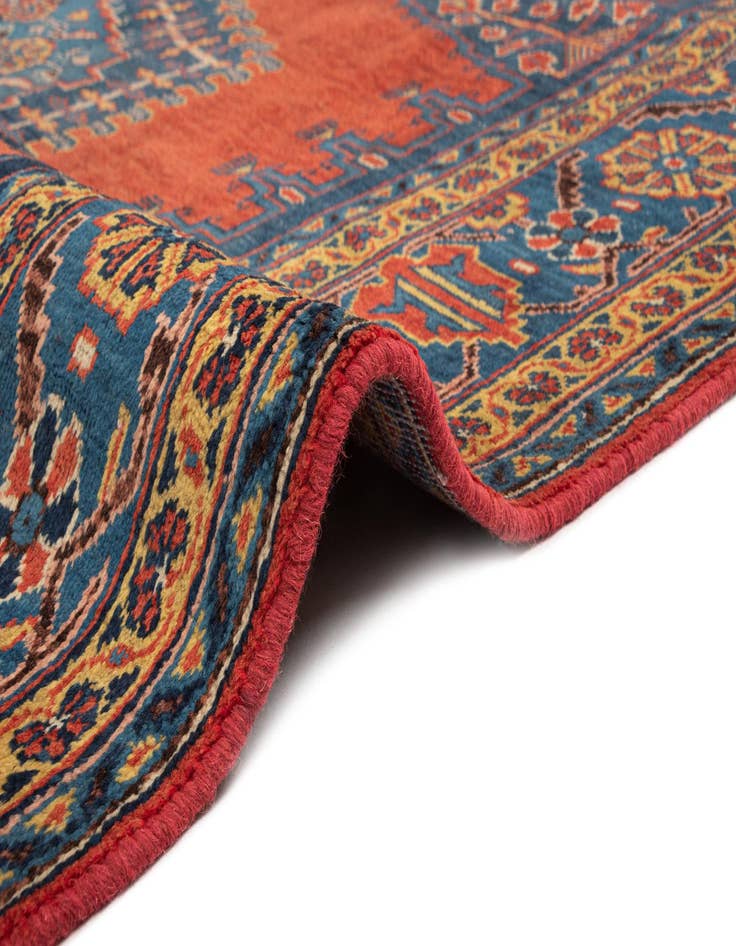 Detail image of  7' 6 x 12' Viss Wool Rug