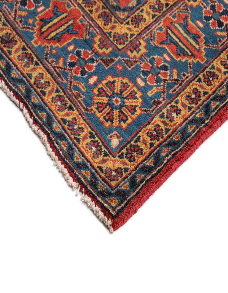 Detail image of  7' 6 x 12' Viss Wool Rug