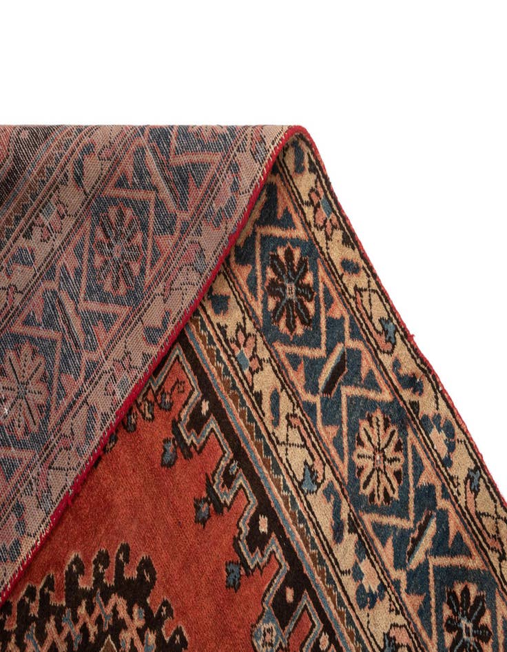 Detail image of  7' x 11' 1 Viss Wool Rug