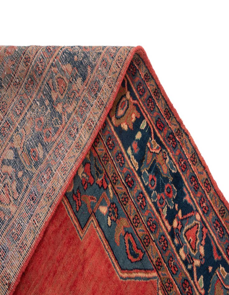 Detail image of  7' 1 x 11' 10 Viss Wool Rug