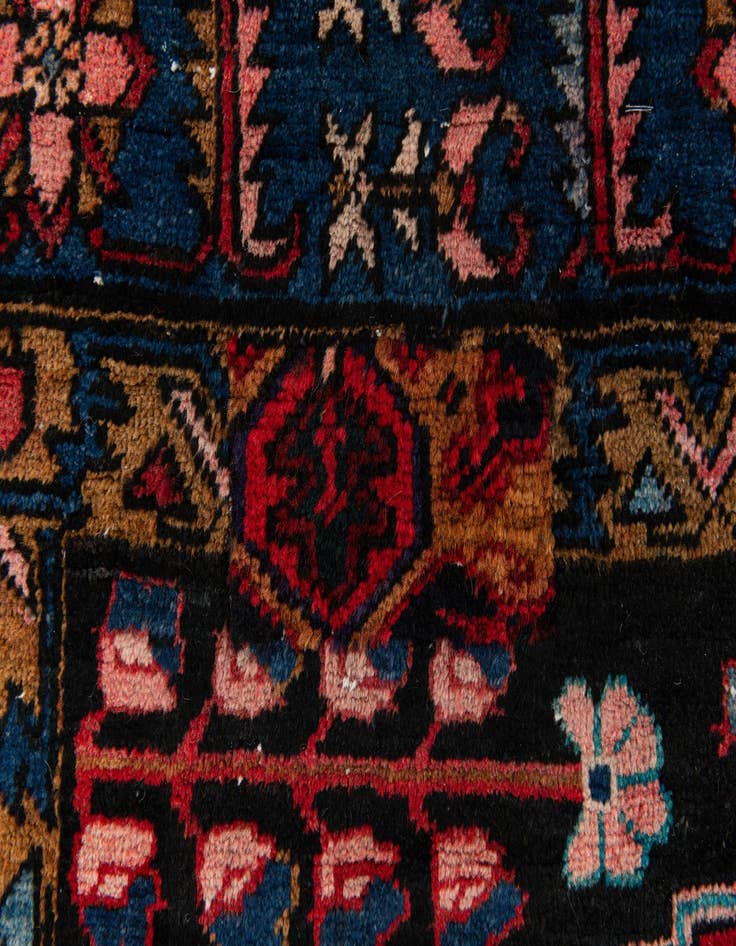 Detail image of 7' x 10' Hand Knotted Viss Persian Wool Rug