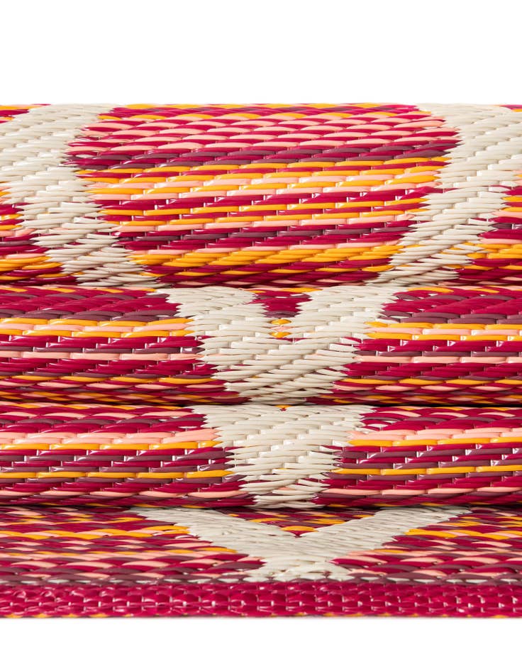 Detail image of  7' 10 x 10'  Washable Vista Breeze Indoor / Outdoor Rug