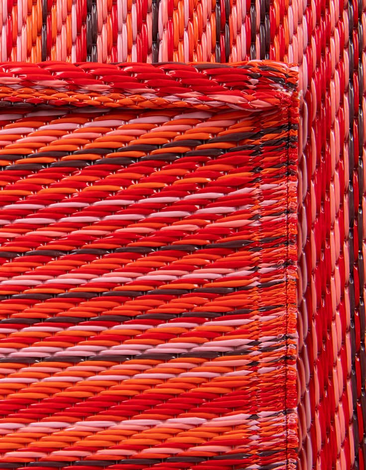 Detail image of  5' x 8'  Washable Vista Breeze Indoor / Outdoor Rug