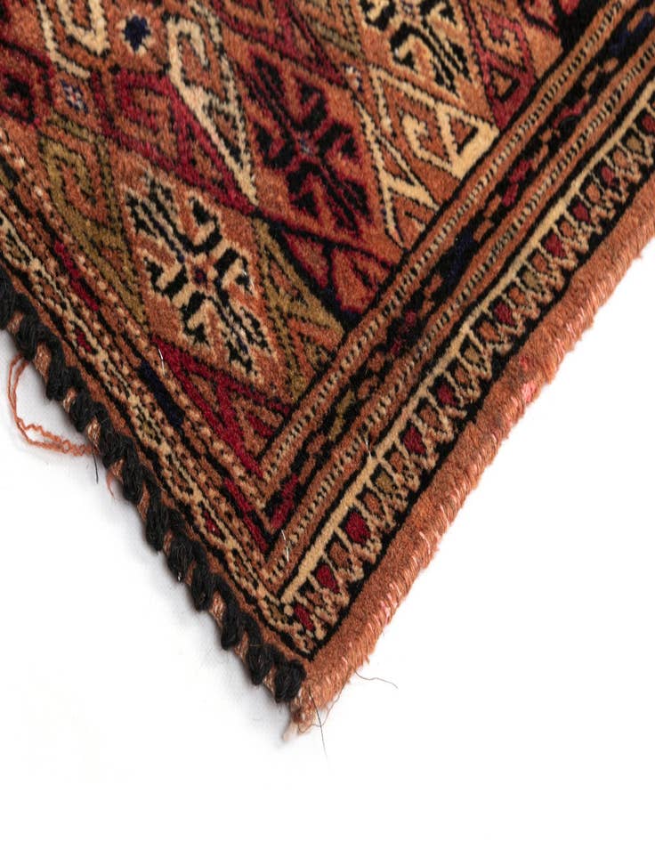 Detail image of  2' 9 x 4' 6 Vorhang Wool Rug