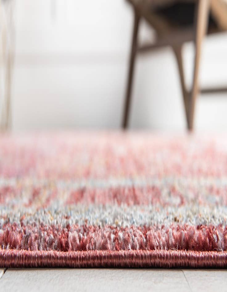 Detail image of  2' 2 x 3' Williamsburg Rug