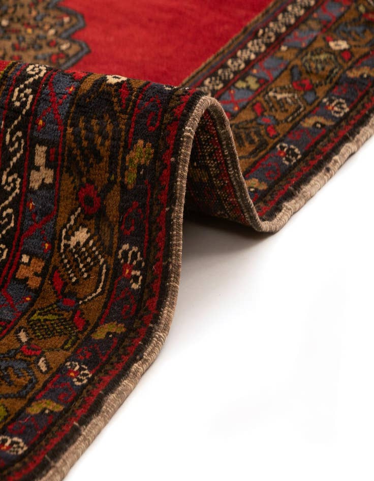 Detail image of  3' 7 x 6' 11 Yahyali Rug