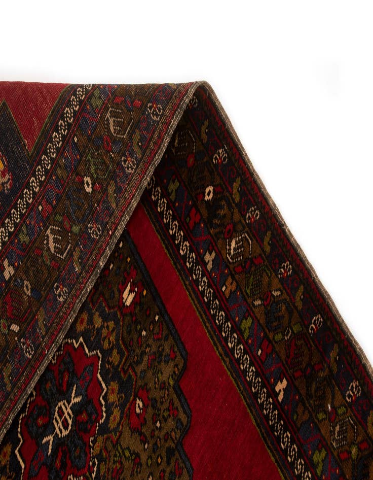 Detail image of  3' 7 x 6' 11 Yahyali Rug