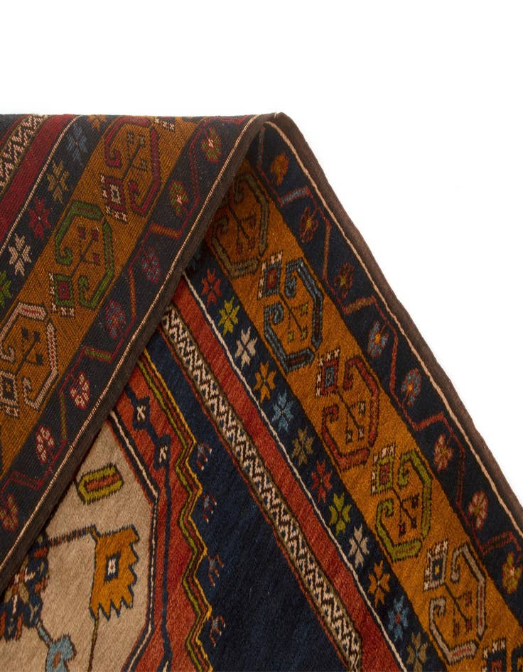 Detail image of  3' 7 x 6' 7 Yahyali Rug