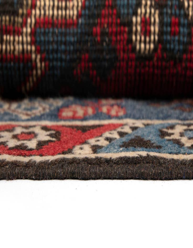 Detail image of  6' 5 x 9' 2 Yalameh Wool Rug
