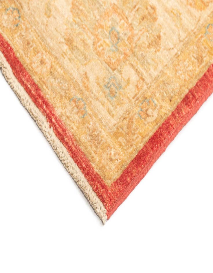 Detail image of  6' 8 x 10' 1 Ziegler Wool Rug