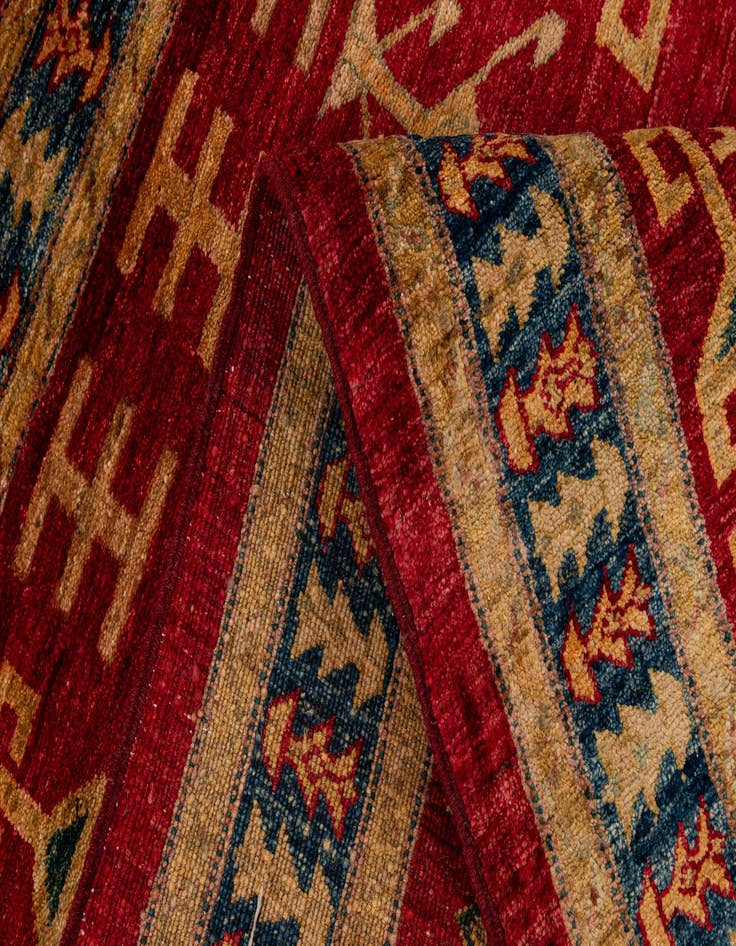 Detail image of  3' 3 x 4' 8  Hand Knotted Ziegler Wool Rug