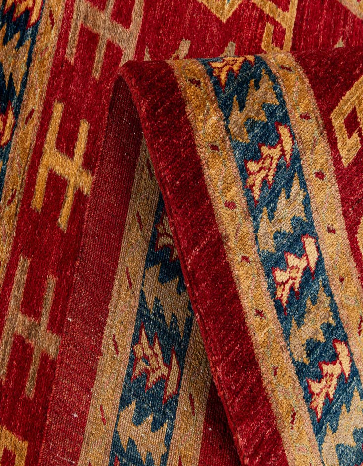 Detail image of  3' 5 x 5'  Hand Knotted Ziegler Wool Rug