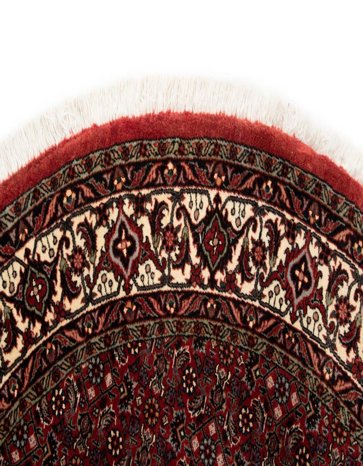 Detail image of  5' x 5' Bidjar With Silk Round Rug