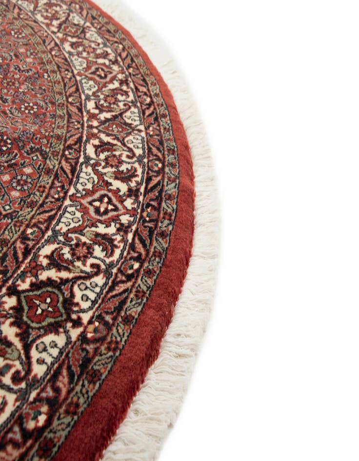 Detail image of  5' x 5' Bidjar With Silk Round Rug
