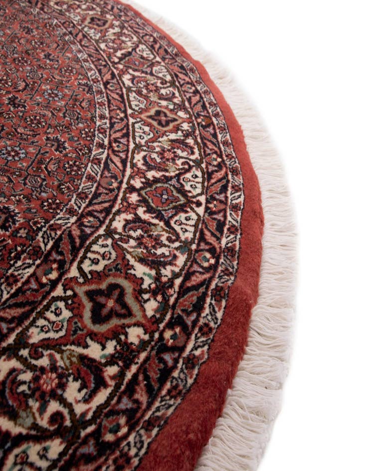 Detail image of  5' x 5' Bidjar With Silk Round Rug