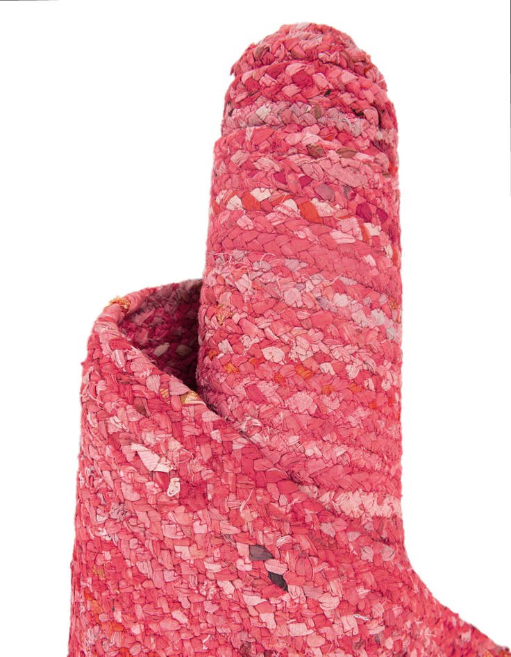 Detail image of  8' x 8'  Hand Braided Chindi Round Rug