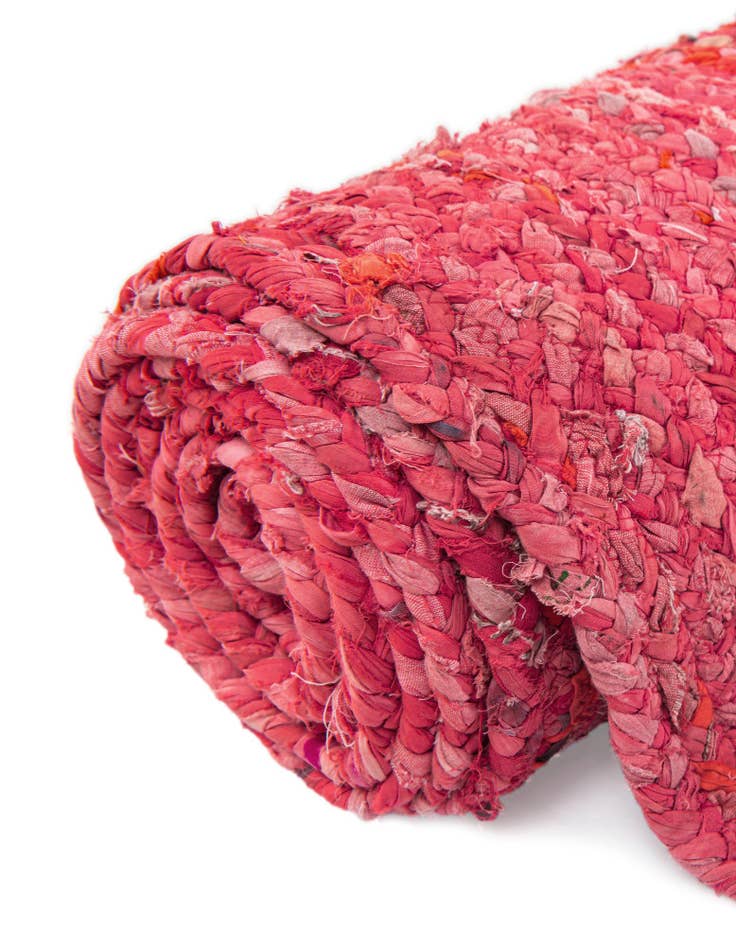 Detail image of  8' x 8'  Hand Braided Chindi Round Rug