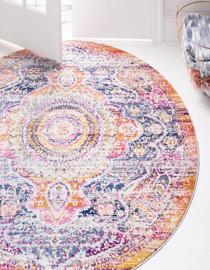 Detail image of  3' 7 x 3' 7 Budapest Round Rug