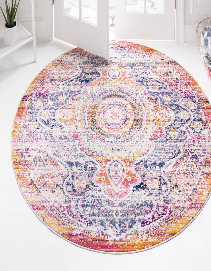 Detail image of  3' 7 x 3' 7 Budapest Round Rug