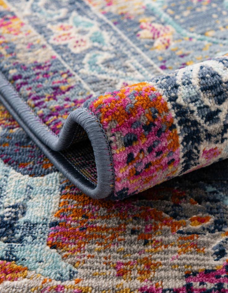 Detail image of  3' 7 x 3' 7 Budapest Round Rug