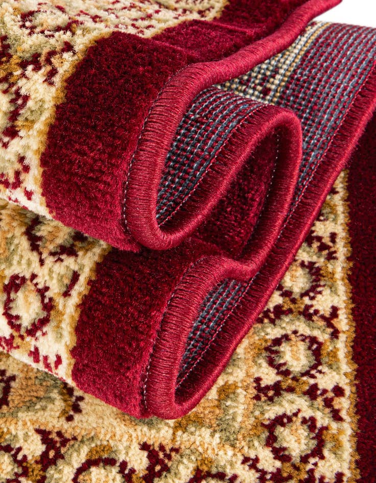 Detail image of  7' 10 x 7' 10 Chateau Round Rug