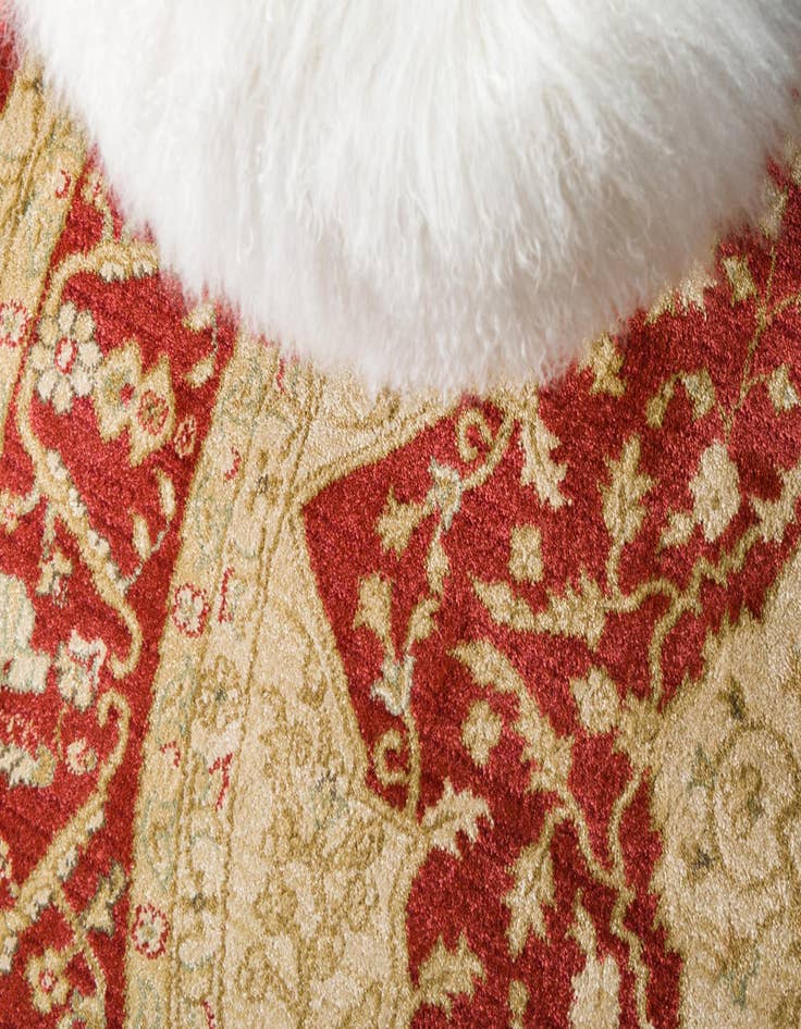 Detail image of  8' x 8' Chelsea Round Rug