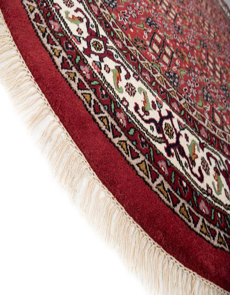 Detail image of  8' 1 x 8' 1  Hand Knotted Farahan Wool Round Rug