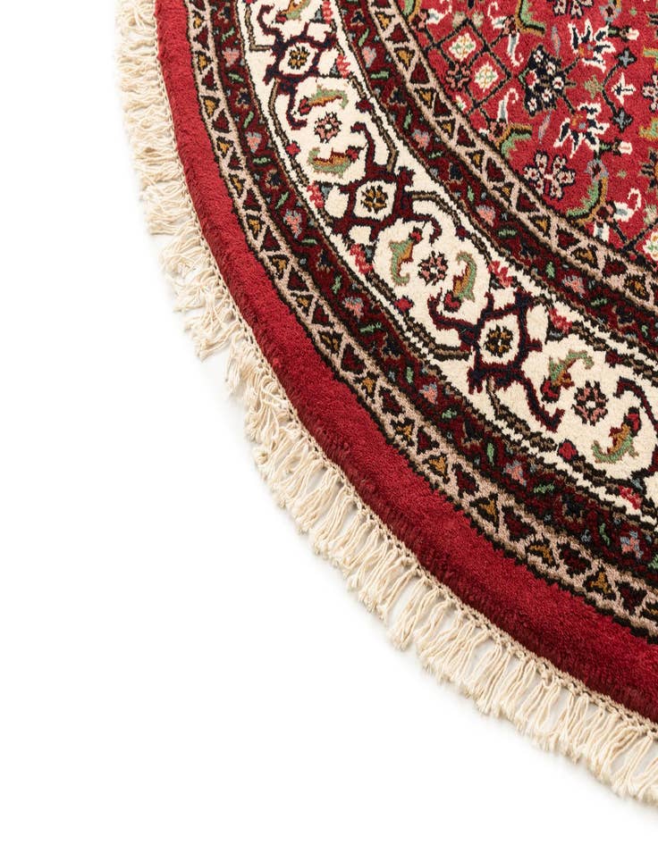 Detail image of  7' 7 x 7' 7  Hand Knotted Farahan Wool Round Rug