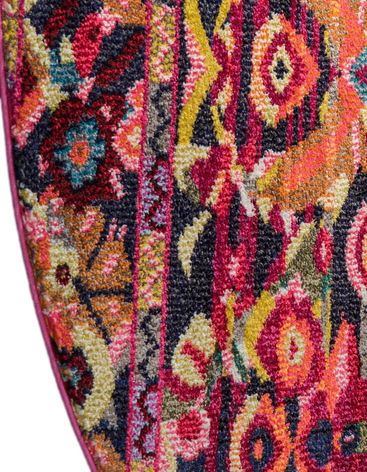 Detail image of  8' x 8'  Washable Fleur Round Rug