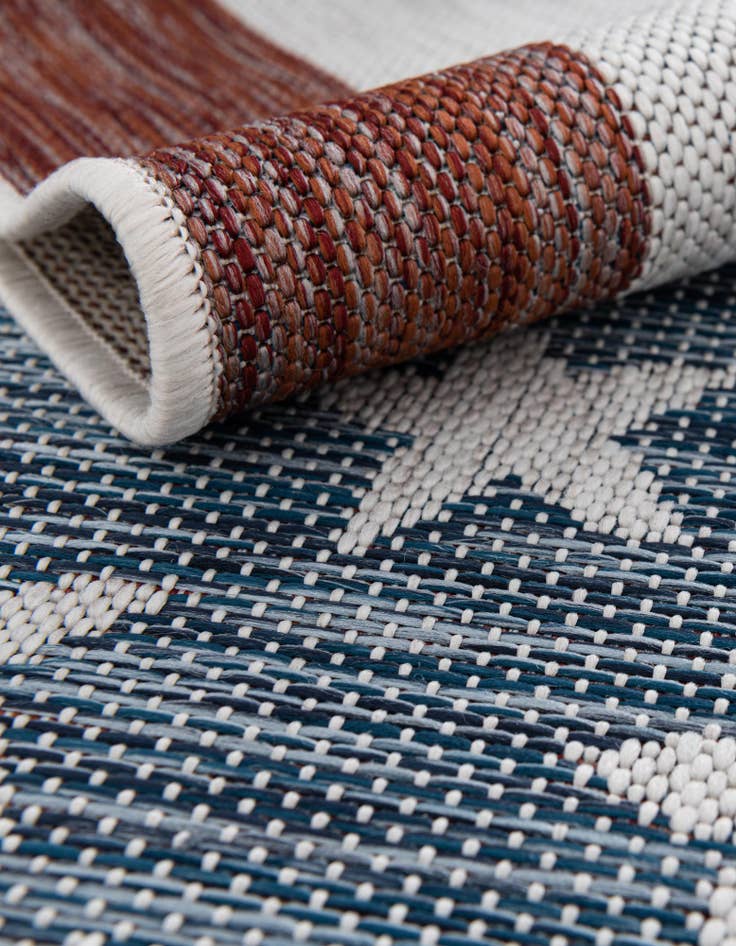 Detail image of  7' x 7'  Washable Jill Zarin Indoor / Outdoor Round Rug