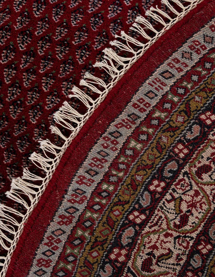 Detail image of  7' 10 x 7' 10  Hand Knotted Mir Wool Round Rug