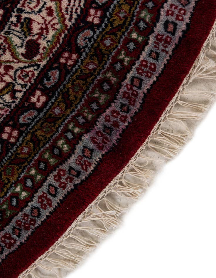 Detail image of  7' 10 x 7' 10  Hand Knotted Mir Wool Round Rug