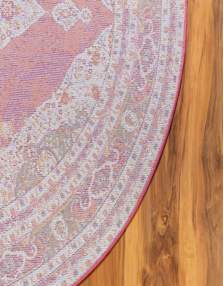 Detail image of  8' x 8' Santiago Round Rug