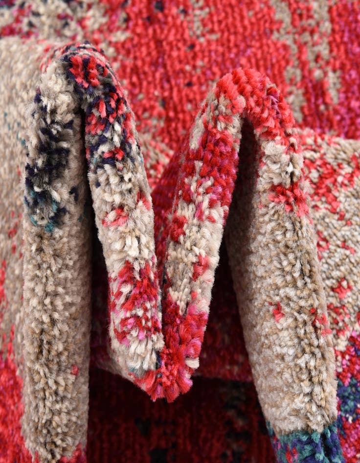 Detail image of  6' x 6'  Washable Sevilla Round Rug