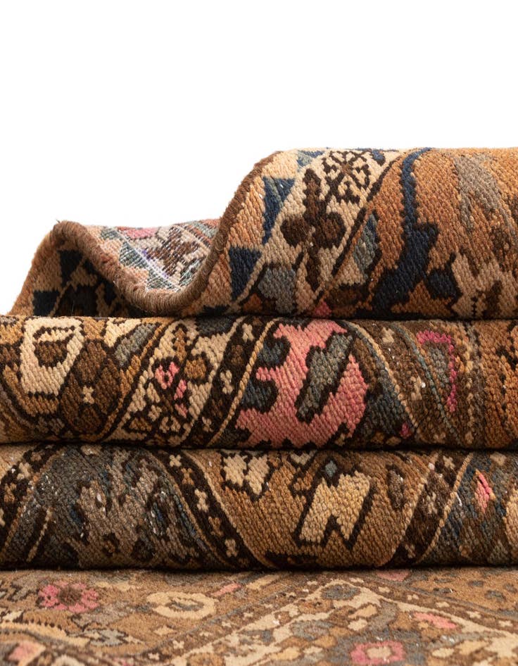 Detail image of  3' 8 x 10' 3 Bachtiar Wool Runner Rug