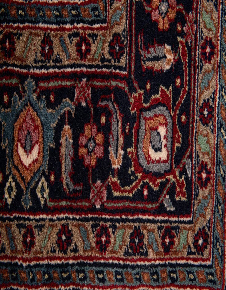 Detail image of  5' 6 x 10' 7 Bidjar Wool Runner Rug