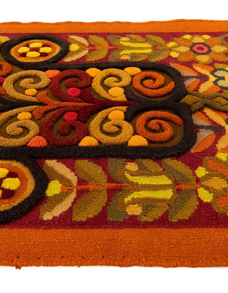 Detail image of  2' 3 x 3' 6  Hand Knotted Carved Pekin Wool Runner Rug